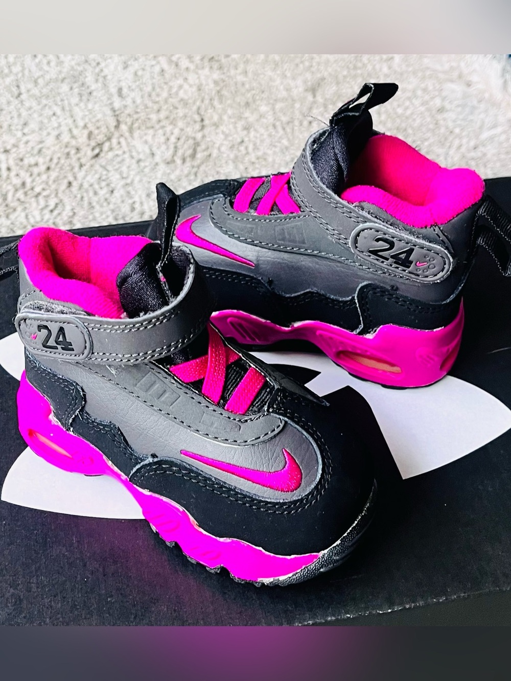 ✨Nike Air ‘Griffey Max’ (Black/Pink), TD Size 4C✨